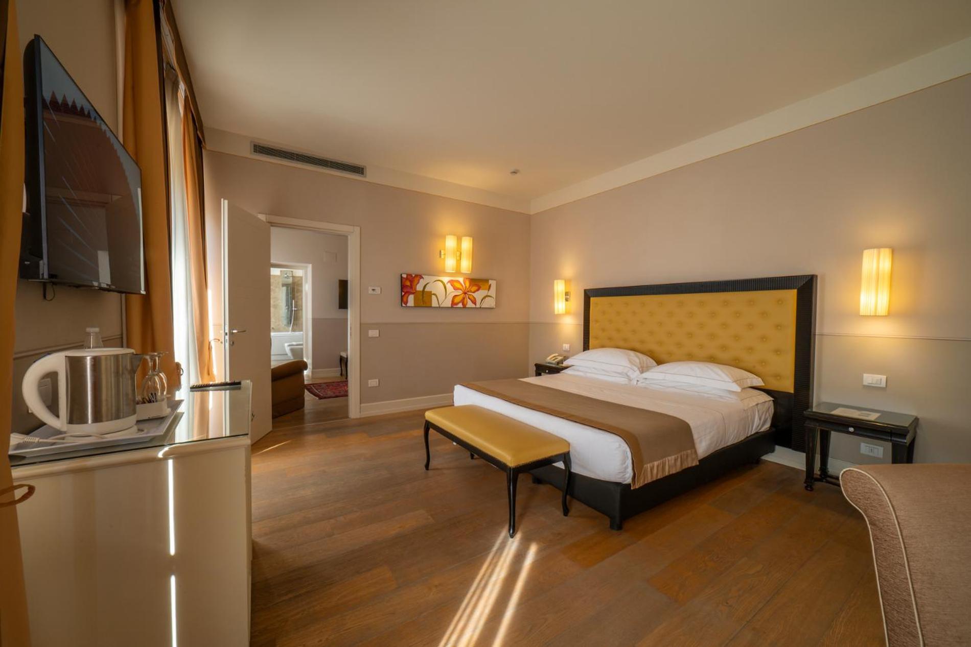 Palazzo San Lorenzo & Hotel 4*
